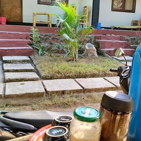 Palm Homestay Kuta Kuta  Ngoại thất bức ảnh