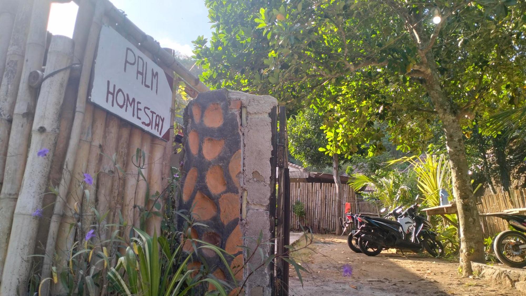 Palm Homestay Kuta Kuta  Ngoại thất bức ảnh